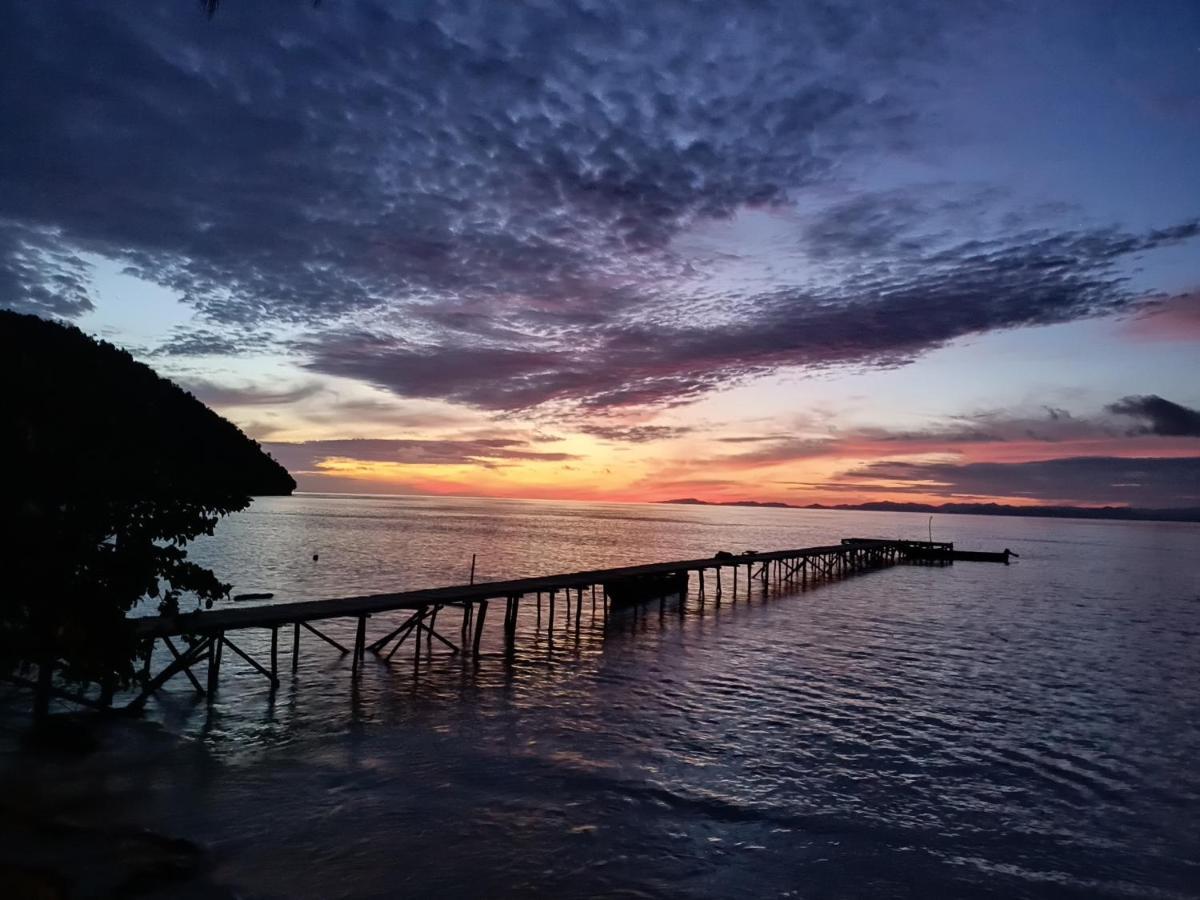 Warahnus Dive Homestay Kri 外观 照片